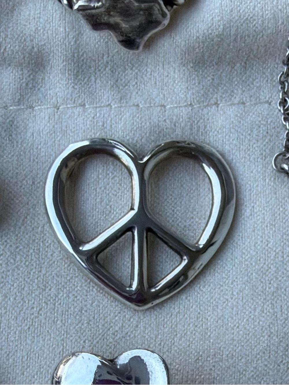 Heart peace sign pendant. (Read description)
